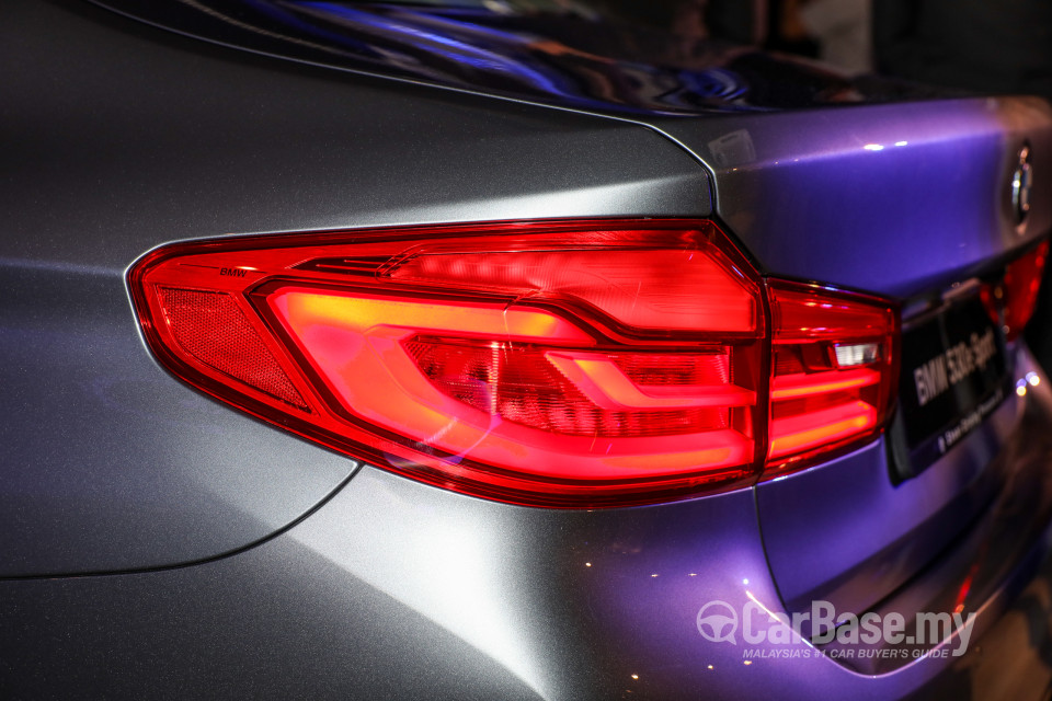 BMW 5 Series G30 (2017) Exterior