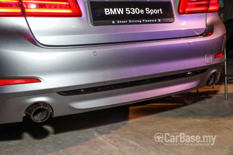 BMW 5 Series G30 (2017) Exterior