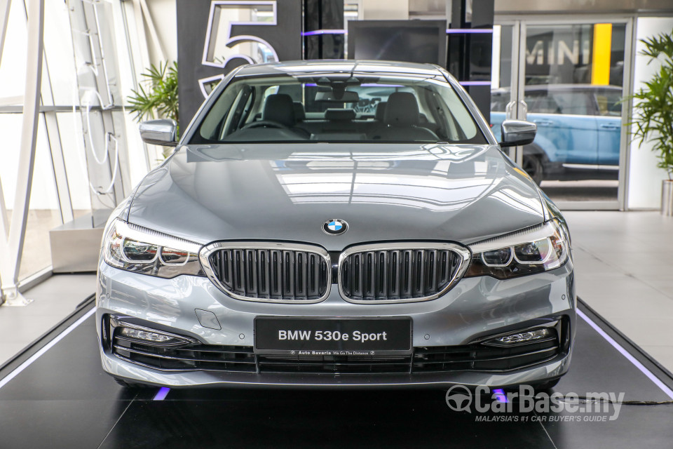 BMW 5 Series G30 (2017) Exterior