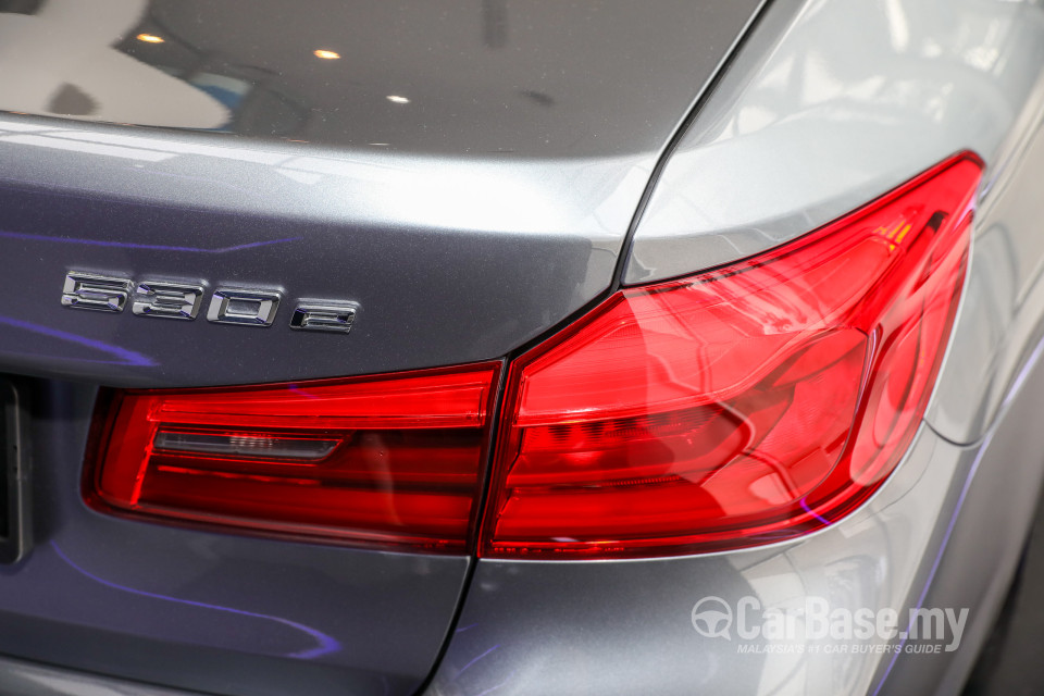 BMW 5 Series G30 (2017) Exterior