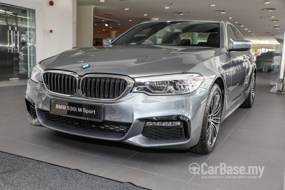 BMW 5 Series G30 (2017) Exterior