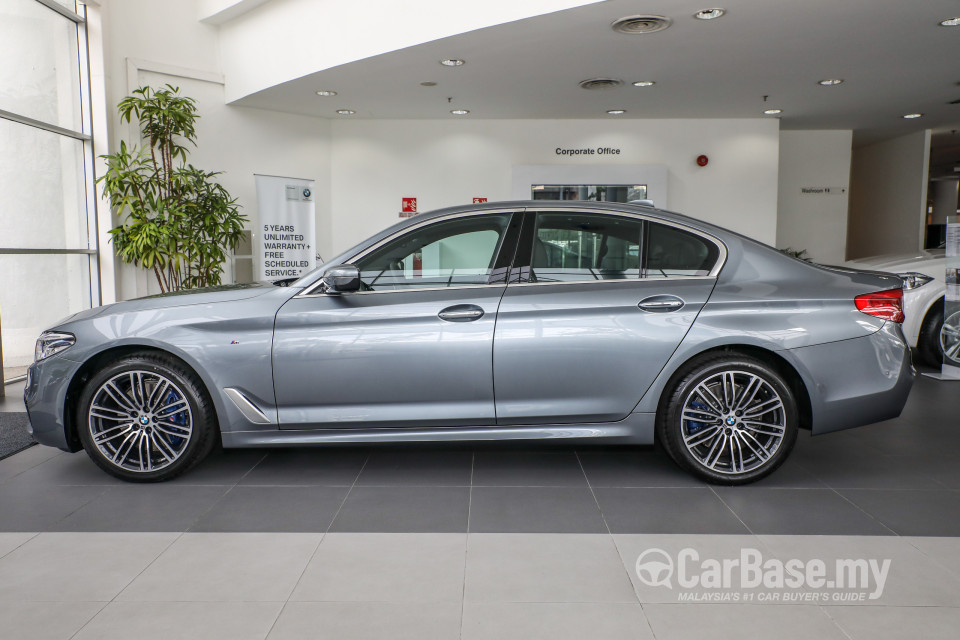 BMW 5 Series G30 (2017) Exterior