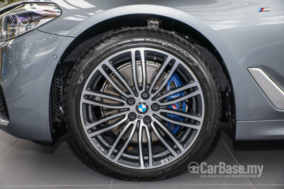 BMW 5 Series G30 (2017) Exterior