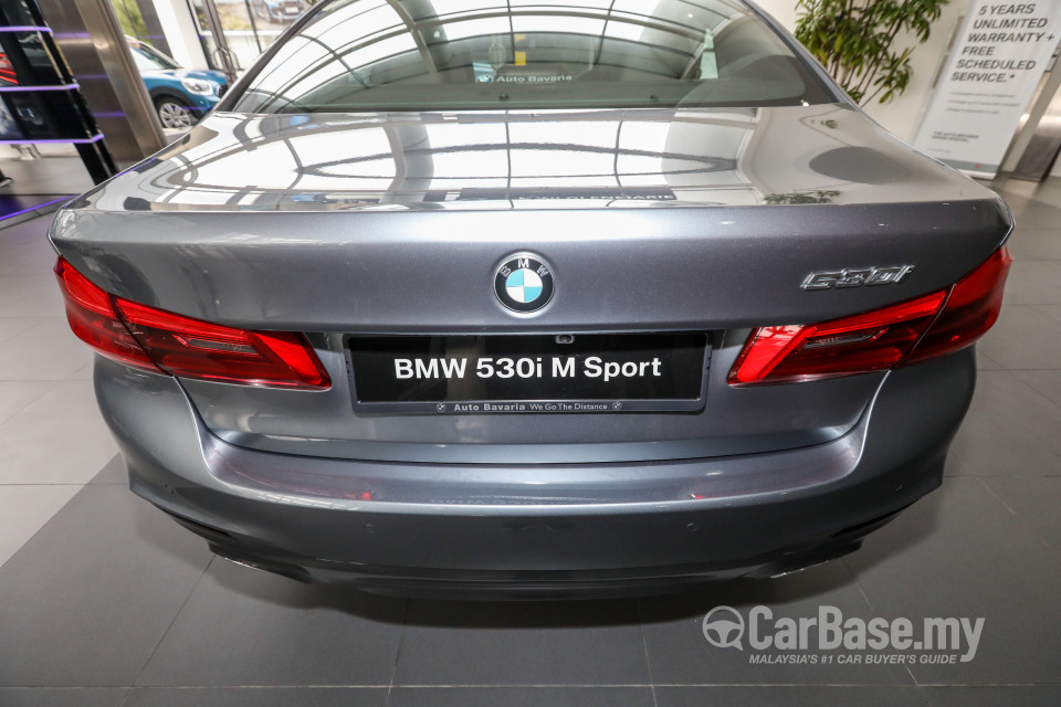 BMW 5 Series G30 (2017) Exterior