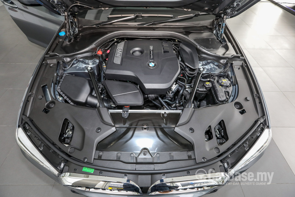 BMW 5 Series G30 (2017) Exterior