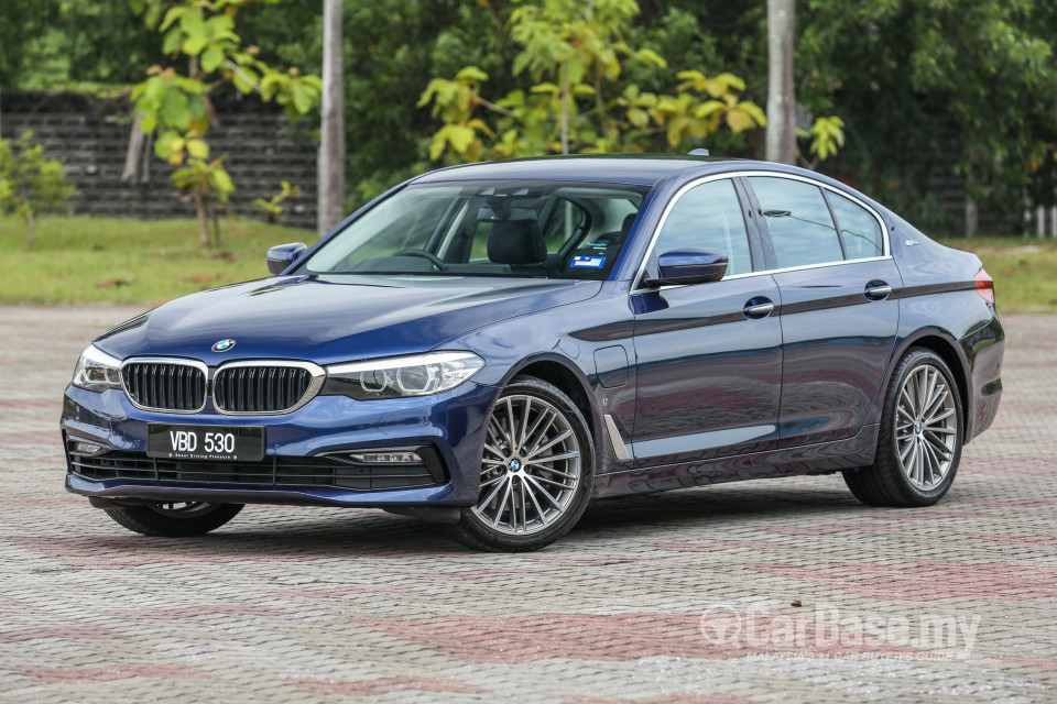 BMW 5 Series G30 (2017) Exterior