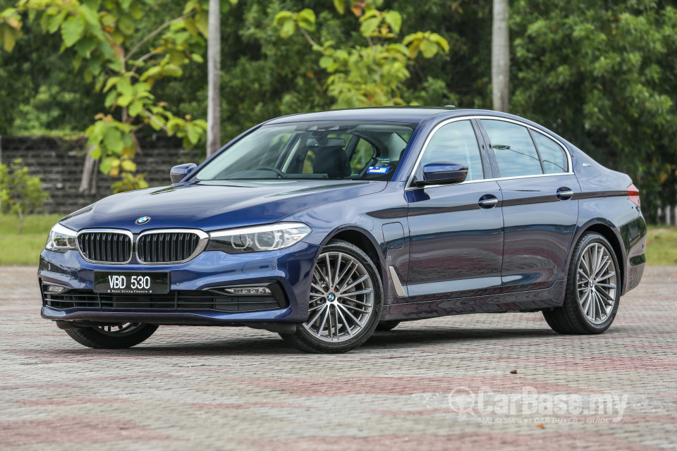 BMW 5 Series G30 (2017) Exterior