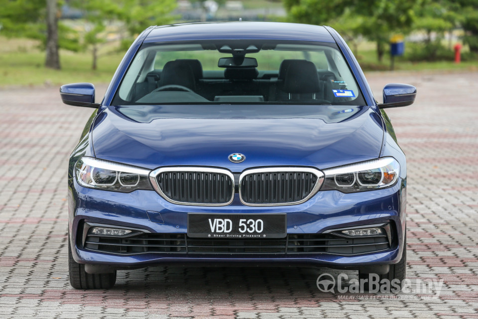 BMW 5 Series G30 (2017) Exterior