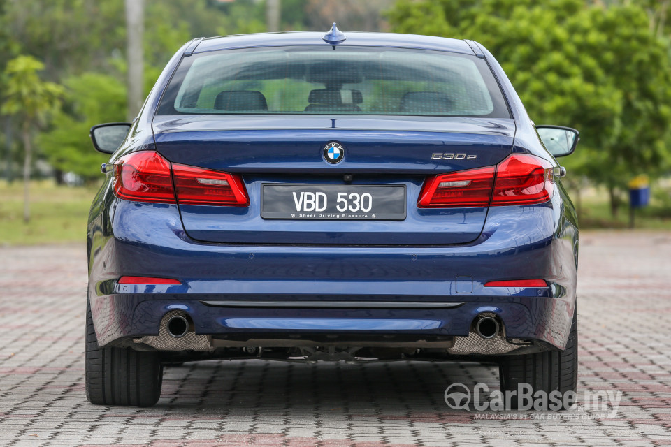 BMW 5 Series G30 (2017) Exterior