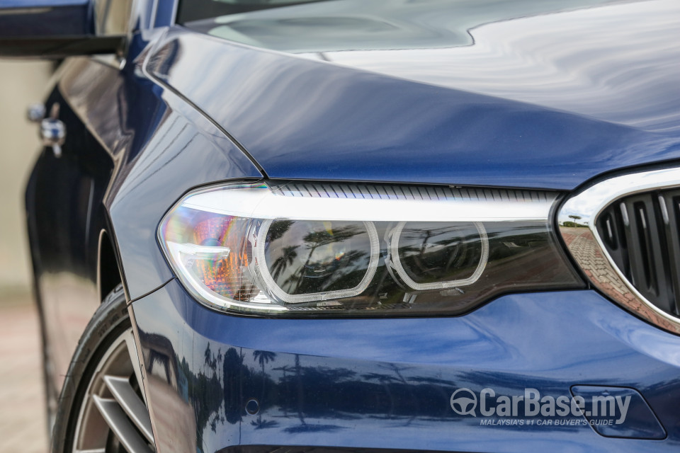 BMW 5 Series G30 (2017) Exterior