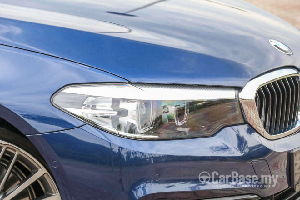 BMW 5 Series G30 (2017) Exterior