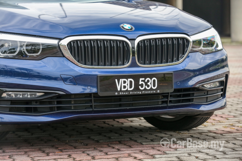 BMW 5 Series G30 (2017) Exterior