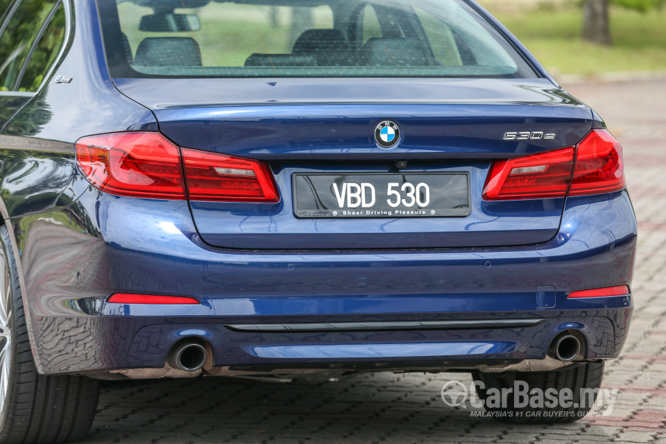 BMW 5 Series G30 (2017) Exterior