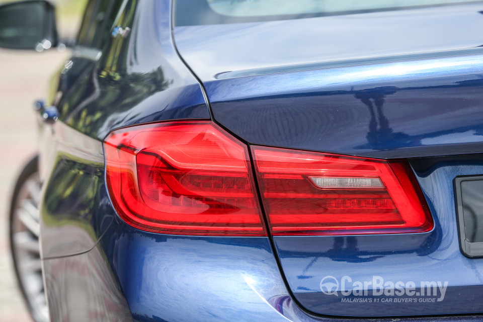 BMW 5 Series G30 (2017) Exterior