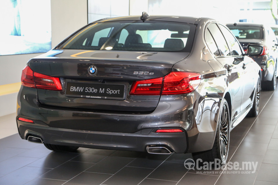 BMW 5 Series G30 (2017) Exterior