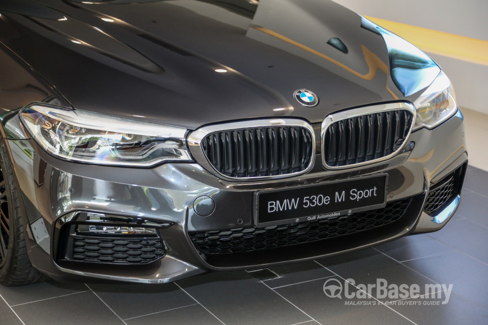 BMW 5 Series G30 (2017) Exterior
