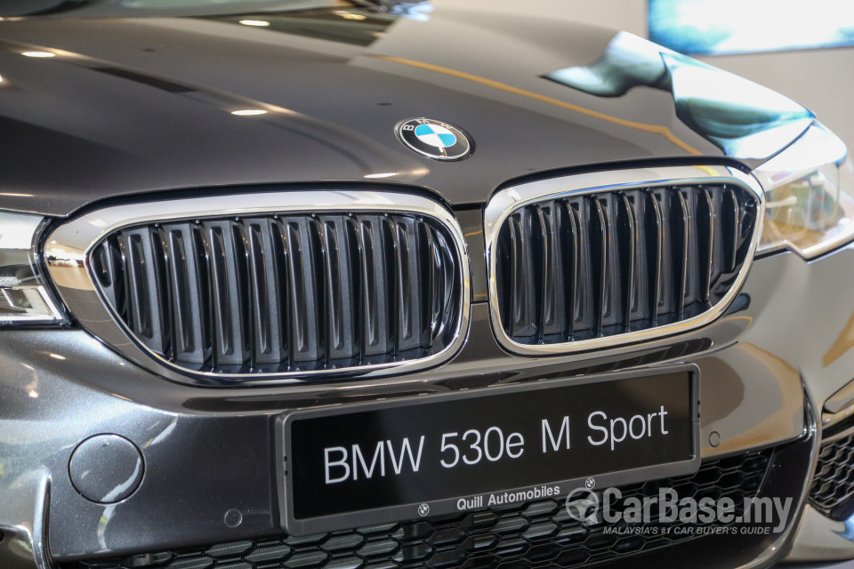 BMW 5 Series G30 (2017) Exterior