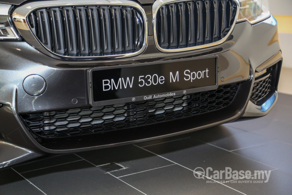 BMW 5 Series G30 (2017) Exterior