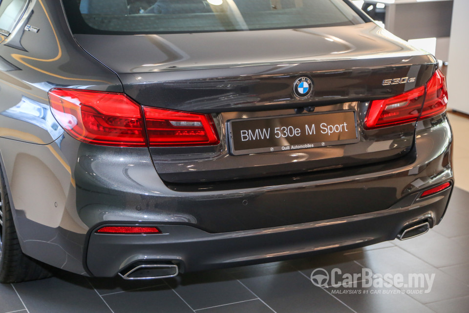 BMW 5 Series G30 (2017) Exterior