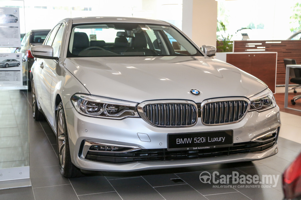 BMW 5 Series G30 (2017) Exterior