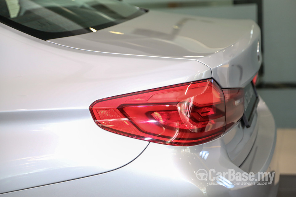 BMW 5 Series G30 (2017) Exterior