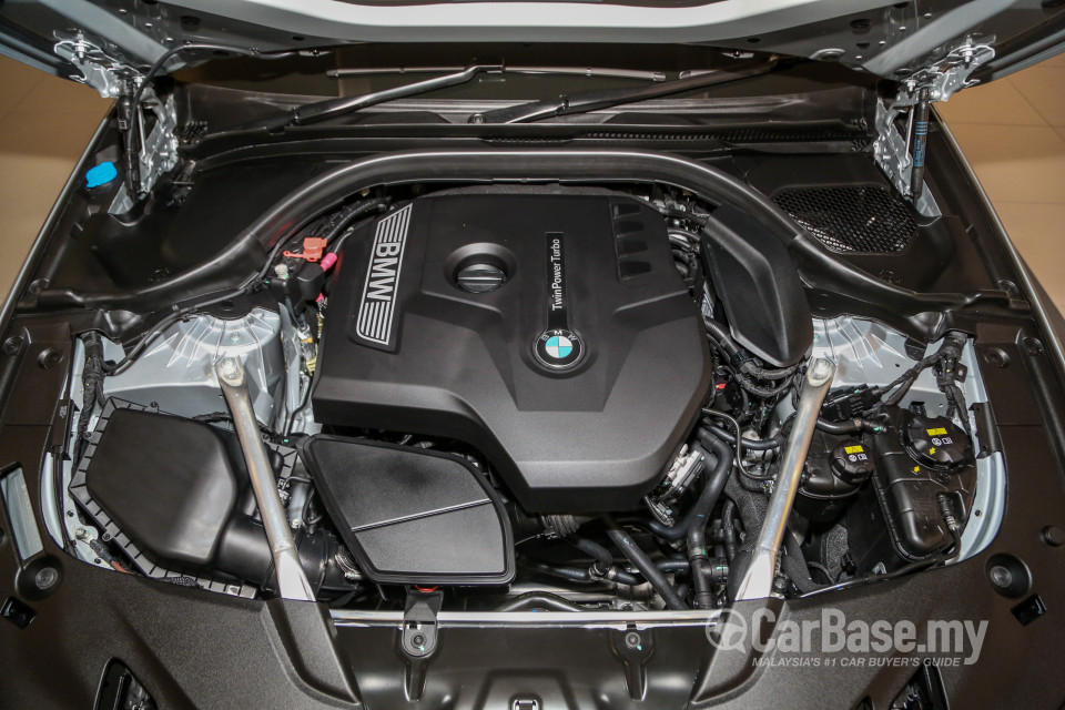 BMW 5 Series G30 (2017) Exterior
