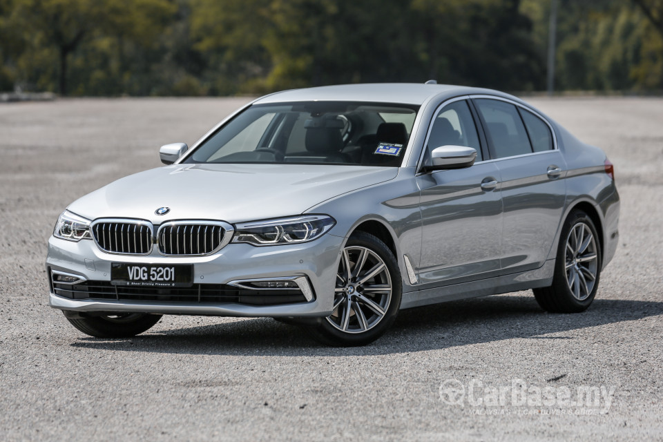 BMW 5 Series G30 (2017) Exterior