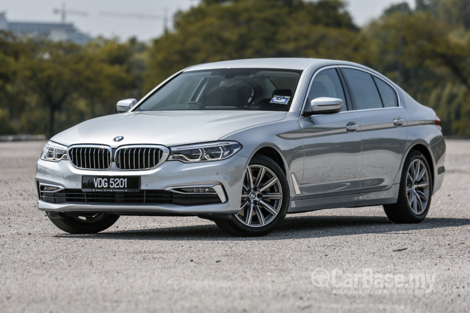 BMW 5 Series G30 (2017) Exterior