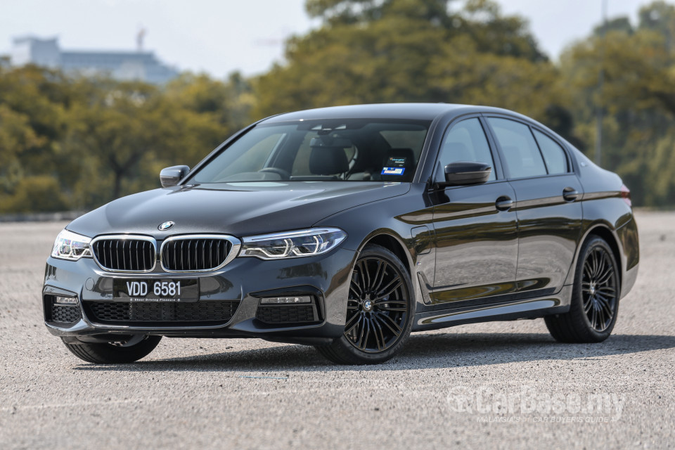 BMW 5 Series G30 (2017) Exterior