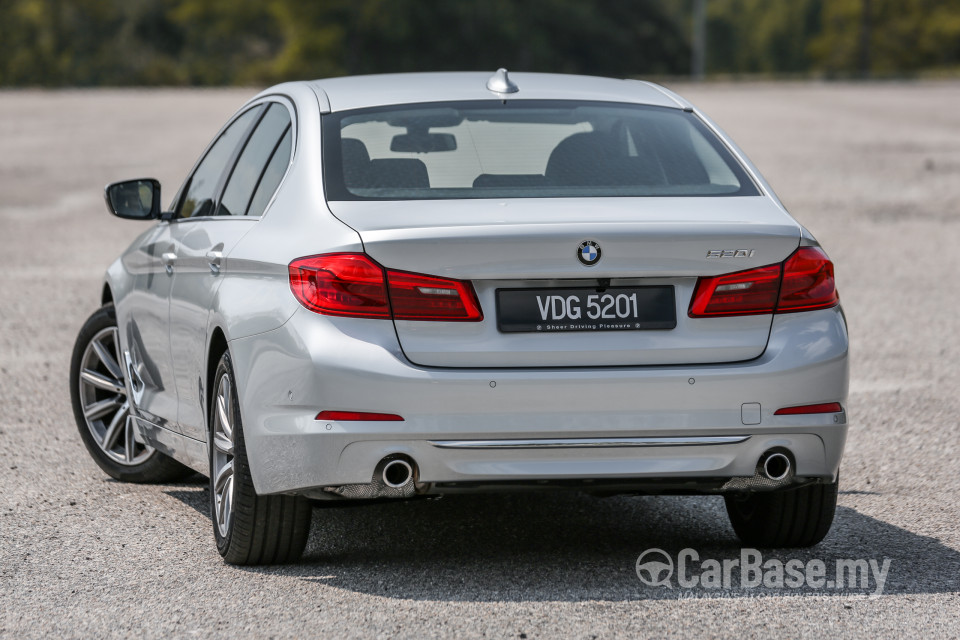 BMW 5 Series G30 (2017) Exterior