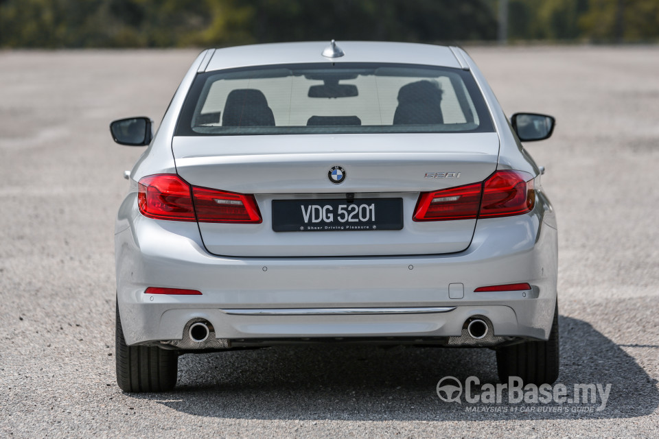 BMW 5 Series G30 (2017) Exterior