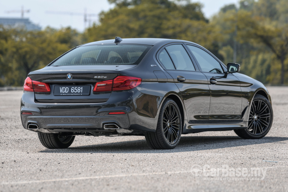 BMW 5 Series G30 (2017) Exterior