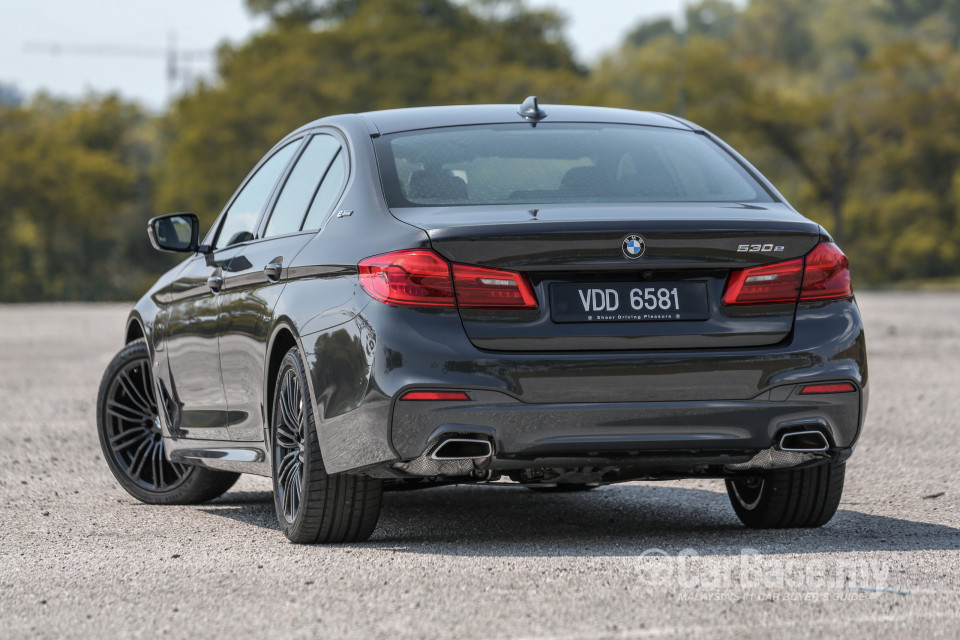 BMW 5 Series G30 (2017) Exterior