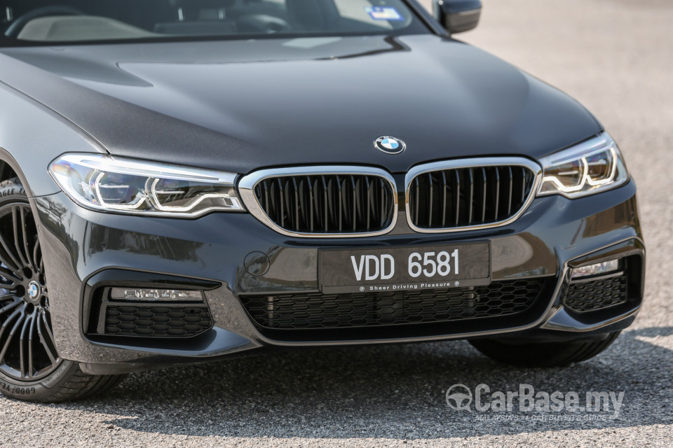 BMW 5 Series G30 (2017) Exterior