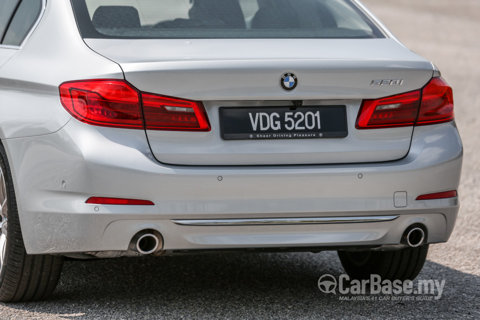 BMW 5 Series G30 (2017) Exterior