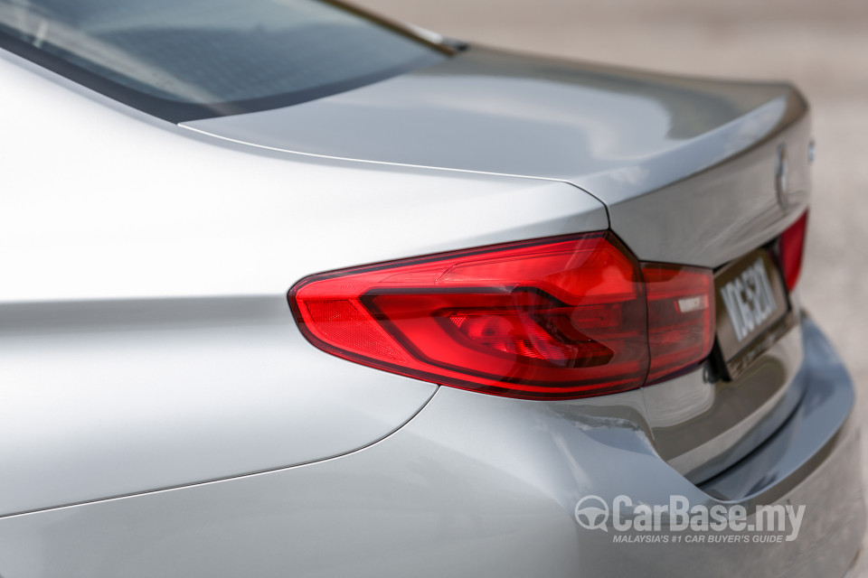 BMW 5 Series G30 (2017) Exterior
