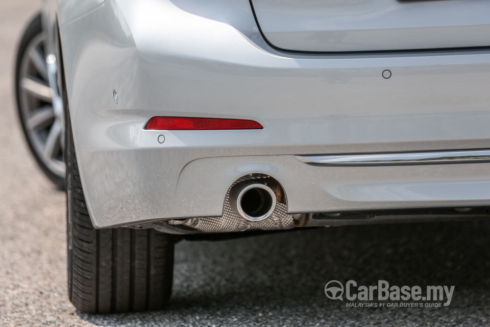 BMW 5 Series G30 (2017) Exterior