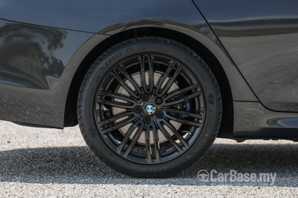 BMW 5 Series G30 (2017) Exterior