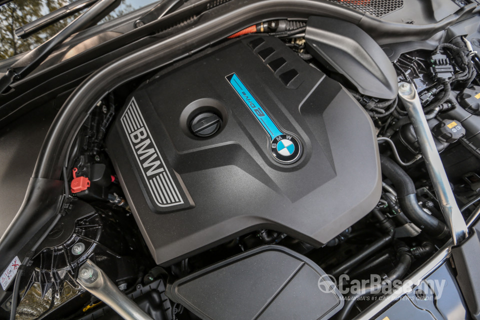 BMW 5 Series G30 (2017) Exterior