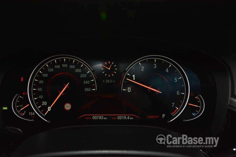 BMW 5 Series G30 (2017) Interior