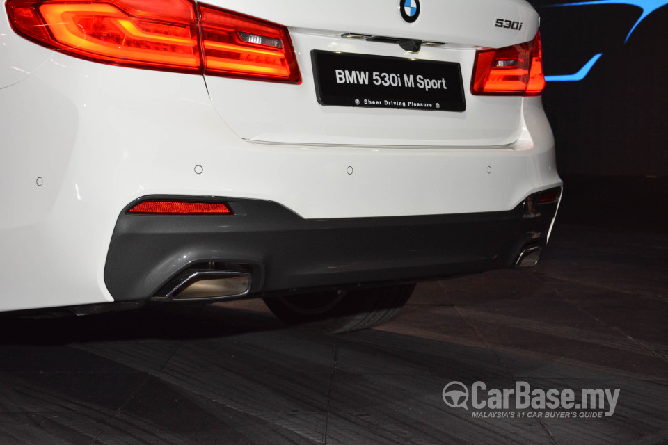 BMW 5 Series G30 (2017) Interior