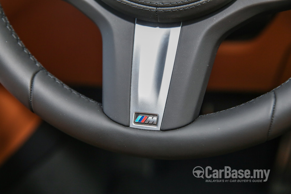 BMW 5 Series G30 (2017) Interior