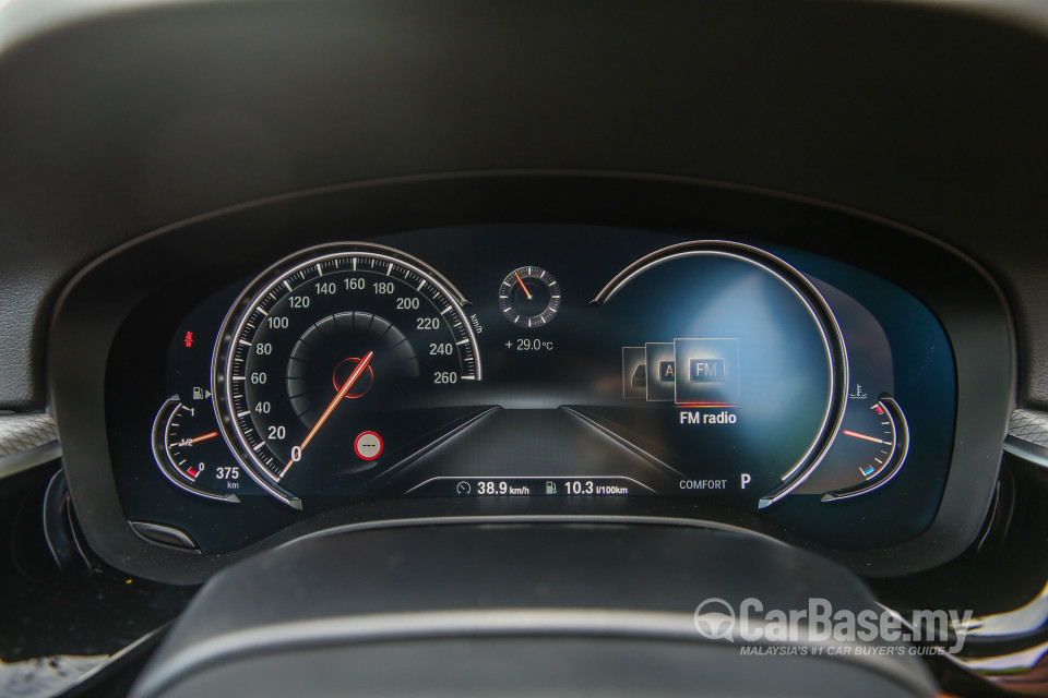 BMW 5 Series G30 (2017) Interior