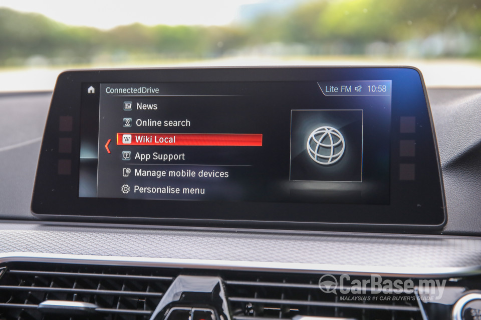 BMW 5 Series G30 (2017) Interior