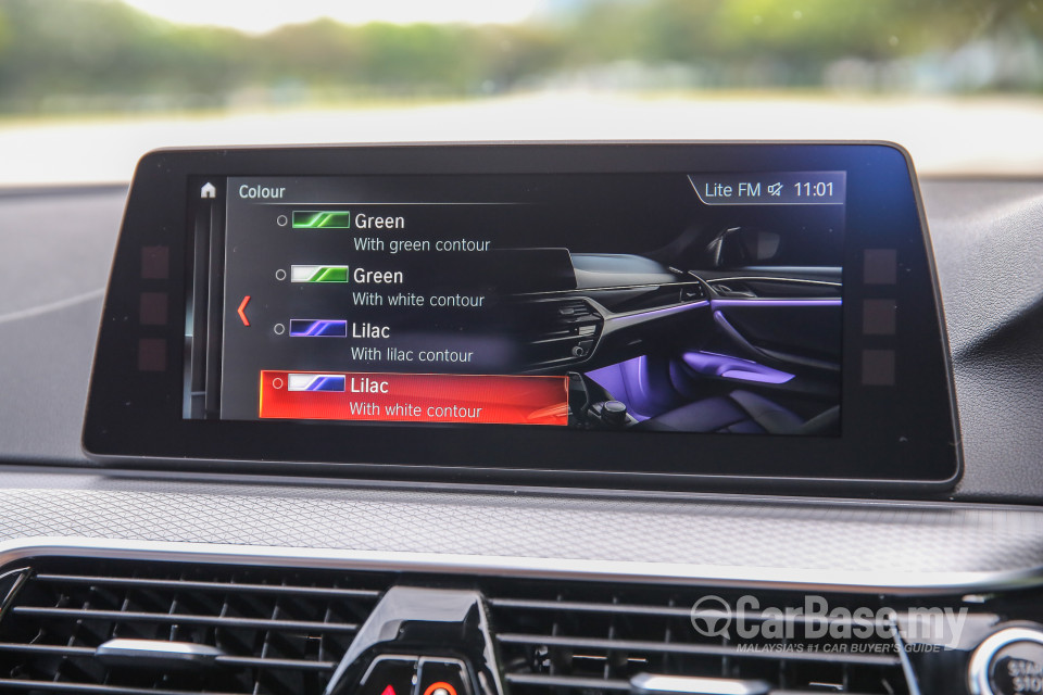 BMW 5 Series G30 (2017) Interior