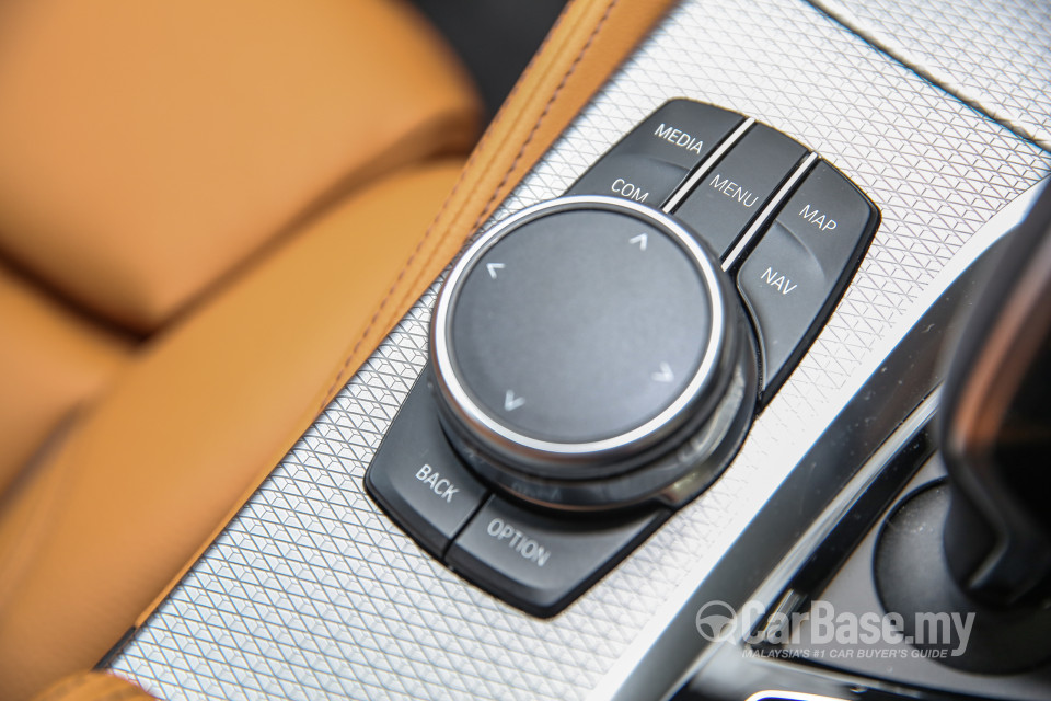 BMW 5 Series G30 (2017) Interior