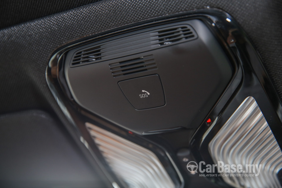 BMW 5 Series G30 (2017) Interior