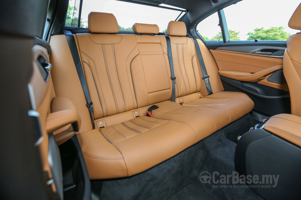 Nissan Navara D23 Facelift (2021) Interior