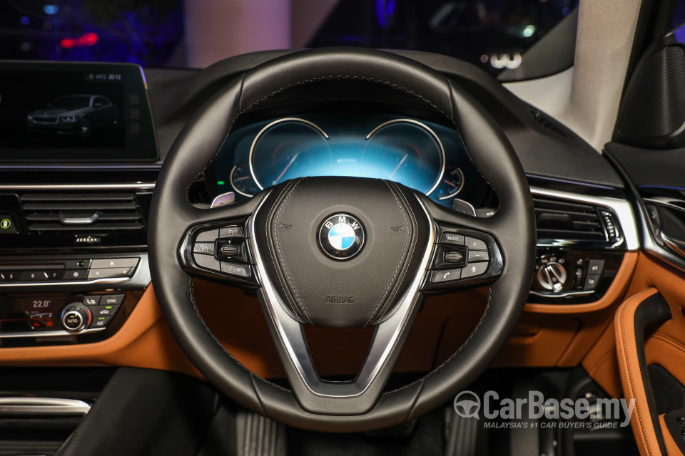 BMW 5 Series G30 (2017) Interior