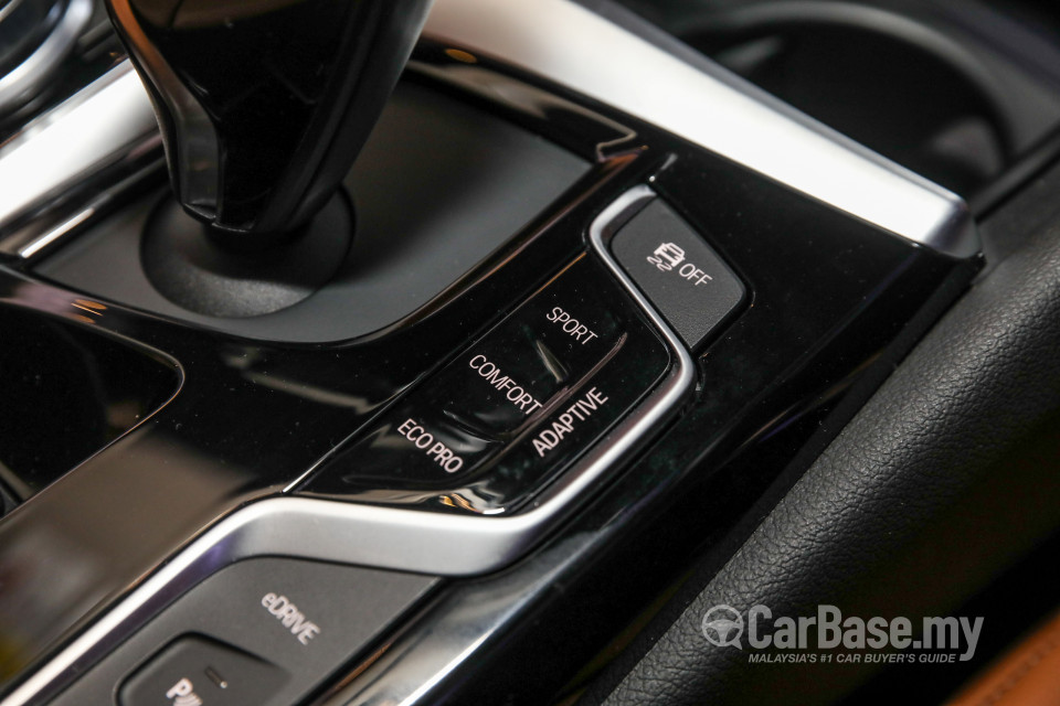 BMW 5 Series G30 (2017) Interior